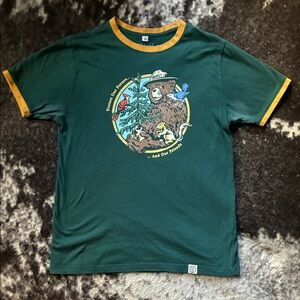 Smokey the Bear Green Graphic T-Shirt